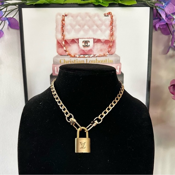 Louis Vuitton Jewelry - Authentic Louis Vuitton #313 Lock & Key Set on a 18K Gold Plated Chain Necklace